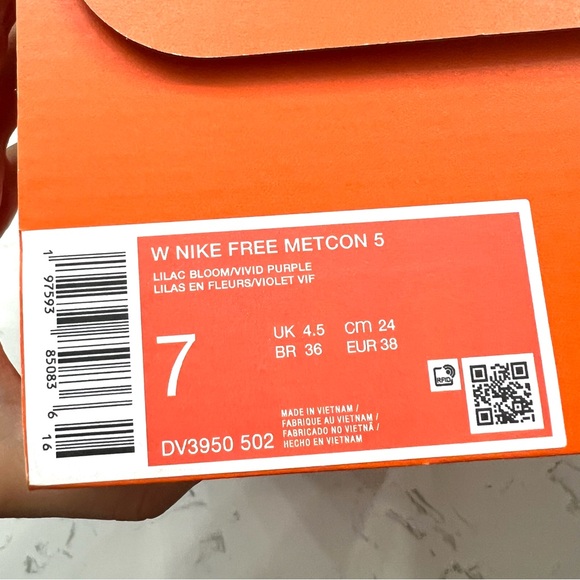 NEW Nike Women's Free Metcon 5 Training Shoes - Picture 8 of 8